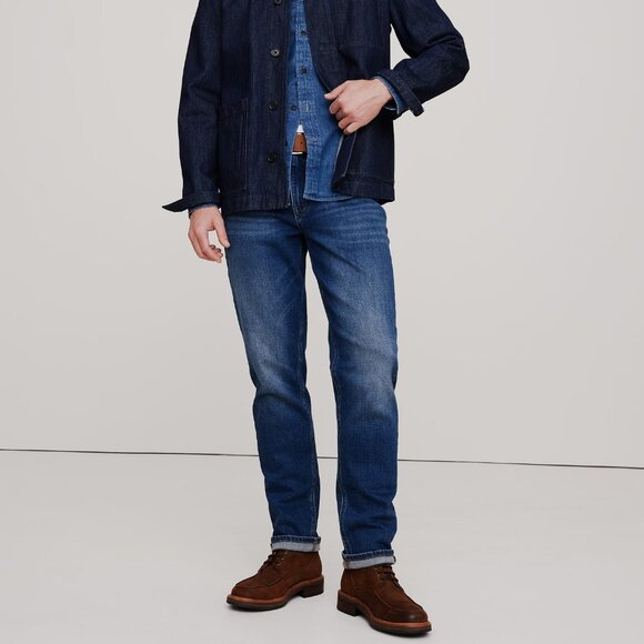 Banana Republic Other - Banana Republic Slim Traveler Jean 2.0 size 32/30 Medium Wash